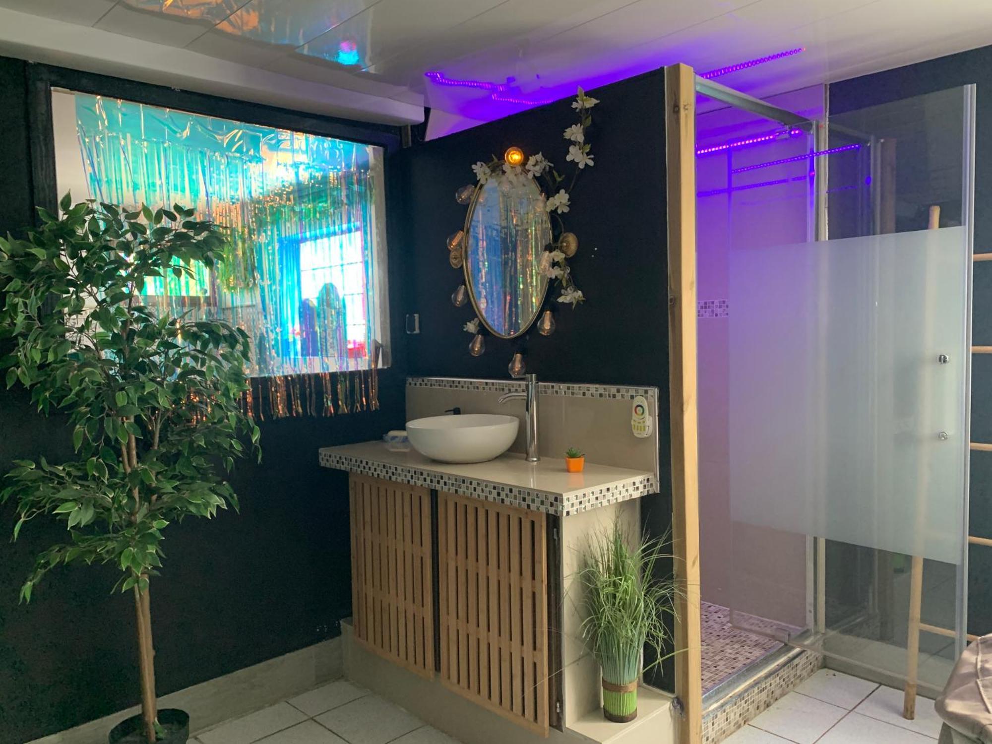 Suite Romantique Jacuzzi Gagny Luaran gambar